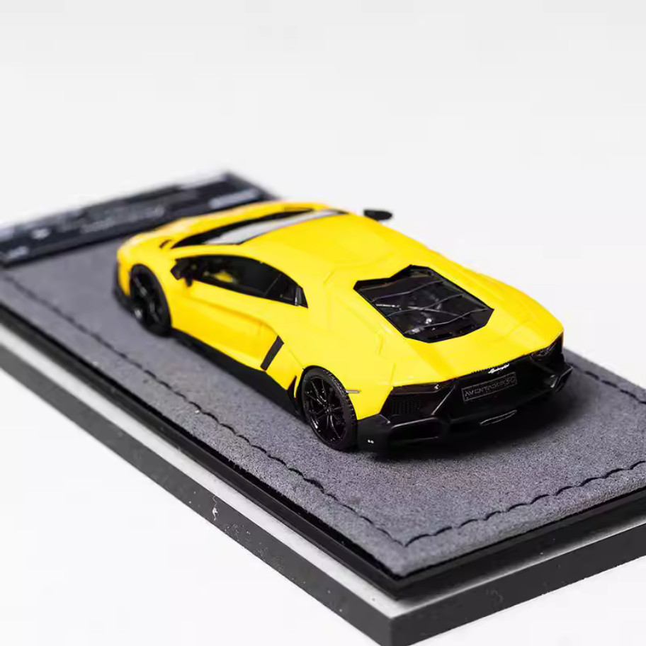 ⚠️m　Halo 1/64 ランボルギーニ　アヴェンタドール LP720-4 Halo Model 1:64 Lamborghini Aventador LP720-4 resin car model