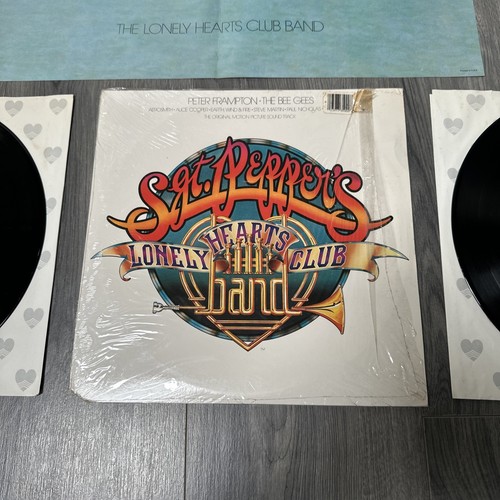 Sgt Pepper's Lonely Hearts Club Band 2LPs Vinyl Playtested RS-2-4100 and Poster - Picture 5 of 6