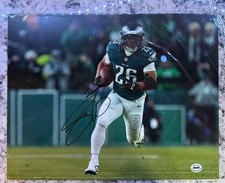 Signed Philadelphia Eagles Star RB Saquon Barkley Autographed 11x14 Photo w/COA