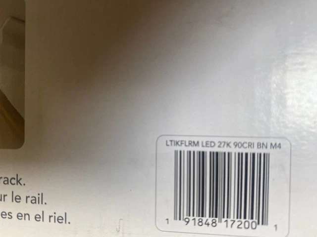 Kit de pantalla de iluminación LED de 3 luces de níquel cepillado Lithonia Lighting 44"" Foto 2 de 3