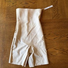Skims Body High-Waisted Mid Thigh Shorts Sand Size Medium BO-SHO-9552W