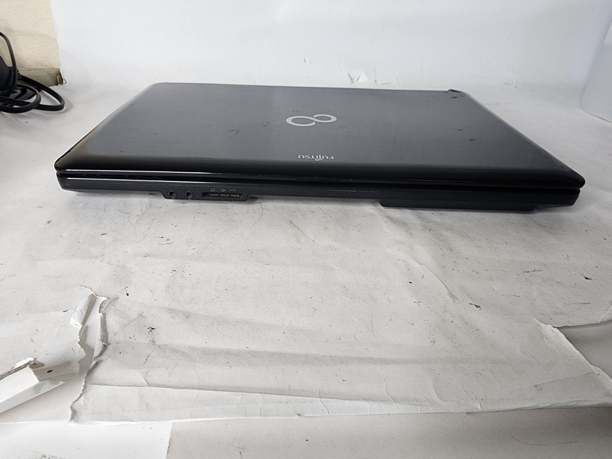 Fujitsu LifeBook AH530 i3-350M@2.27GHz 4GB RAM 128GB SSD Win 10 Pro Read! Fujitsu LifeBook AH530 i3-350M@2.27GHz 4GB RAM 128GB SSD Win 10 Pro Read!
