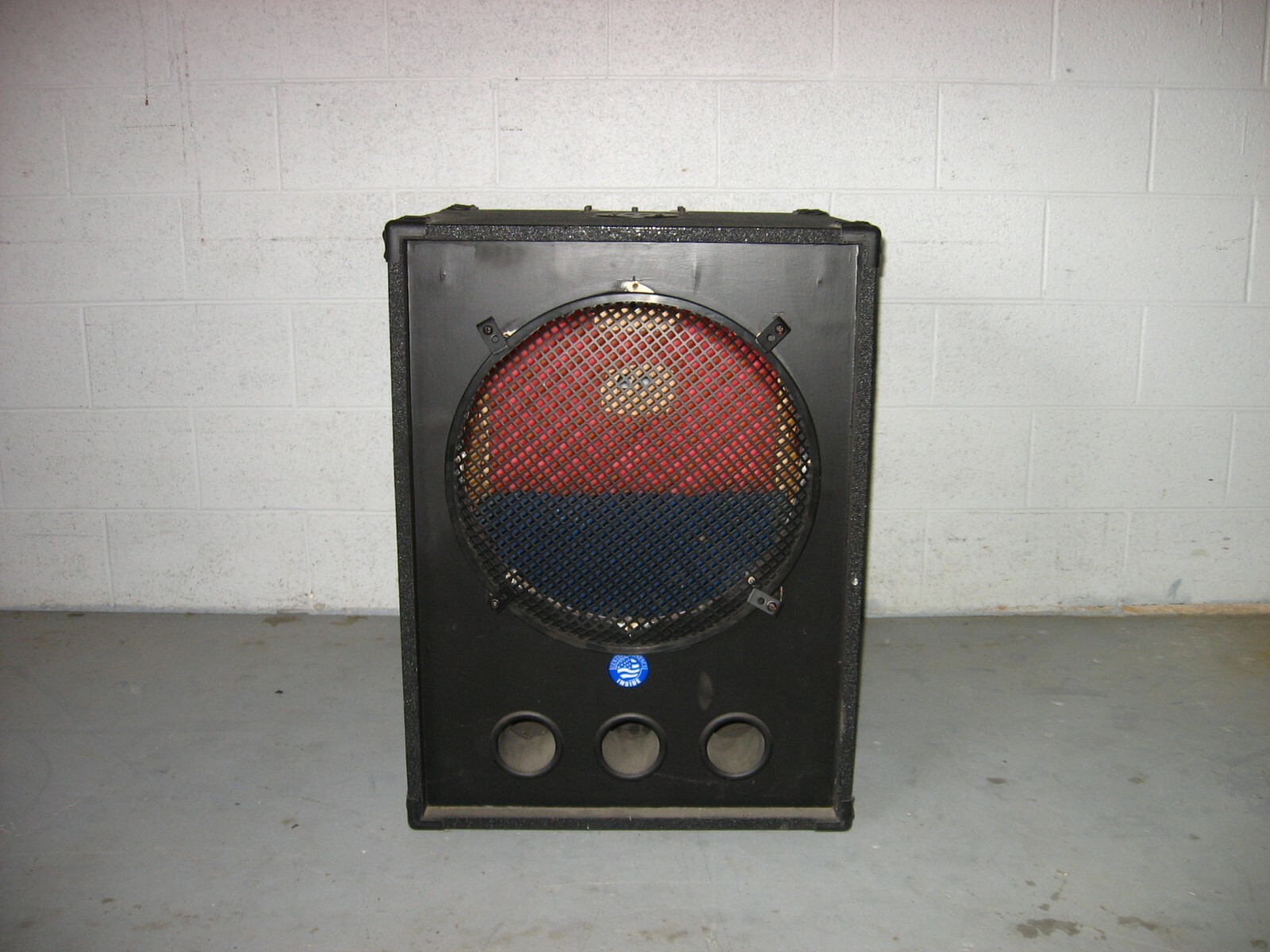 EMPTY Subwoofer 18' Eminence Omega Grelly USA