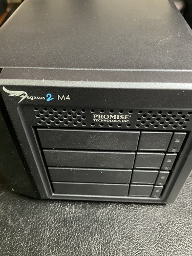 Promise Pegasus2 M4 DAS Array - 4 x 2.5" HDD / SSD Drives - 4 TB SSD Installed - Picture 9 of 9