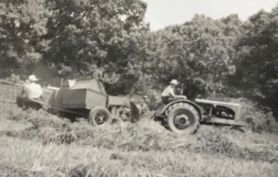 Vtg Photograph Snapshot Farm Field Tractor Hay Straw Harvest Agriculture 1940s