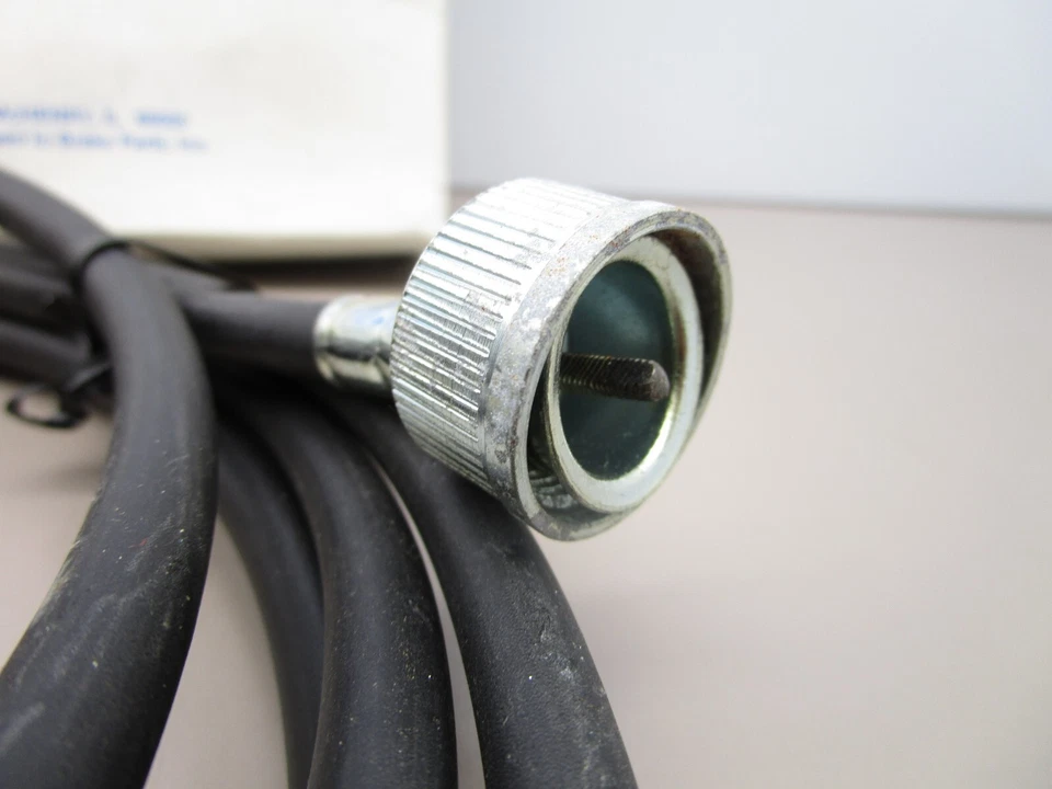 Cable velocímetro Raybestos 48572 GM conexión rápida tuerca 7/8"-18 120" longitud Foto 4 de 4