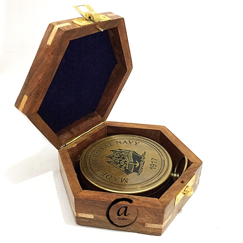 Solid Gift Military/Navy Nautical Antique Brass Finish Compass With Wooden Box .