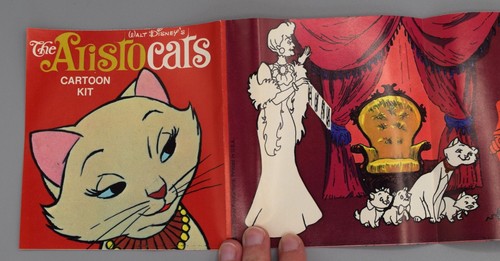 Kit Cartoni Animati Vintage Colorforms Walt Disney's Aristogats Produzioni Gatto Play Set - Foto 6 di 17