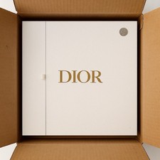 Dior XL Gift Box White Magnetic Close 23.5  x 20  x 3  PRISTINE