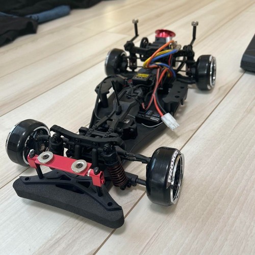 YOKOMO YD-2E RC Radio Control Car with Custom Chassis and Transmitter - Picture 16 of 17