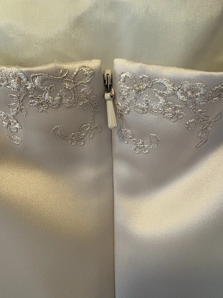 Ann TaylorFormal Gown Size 4 - Image 3 of 4