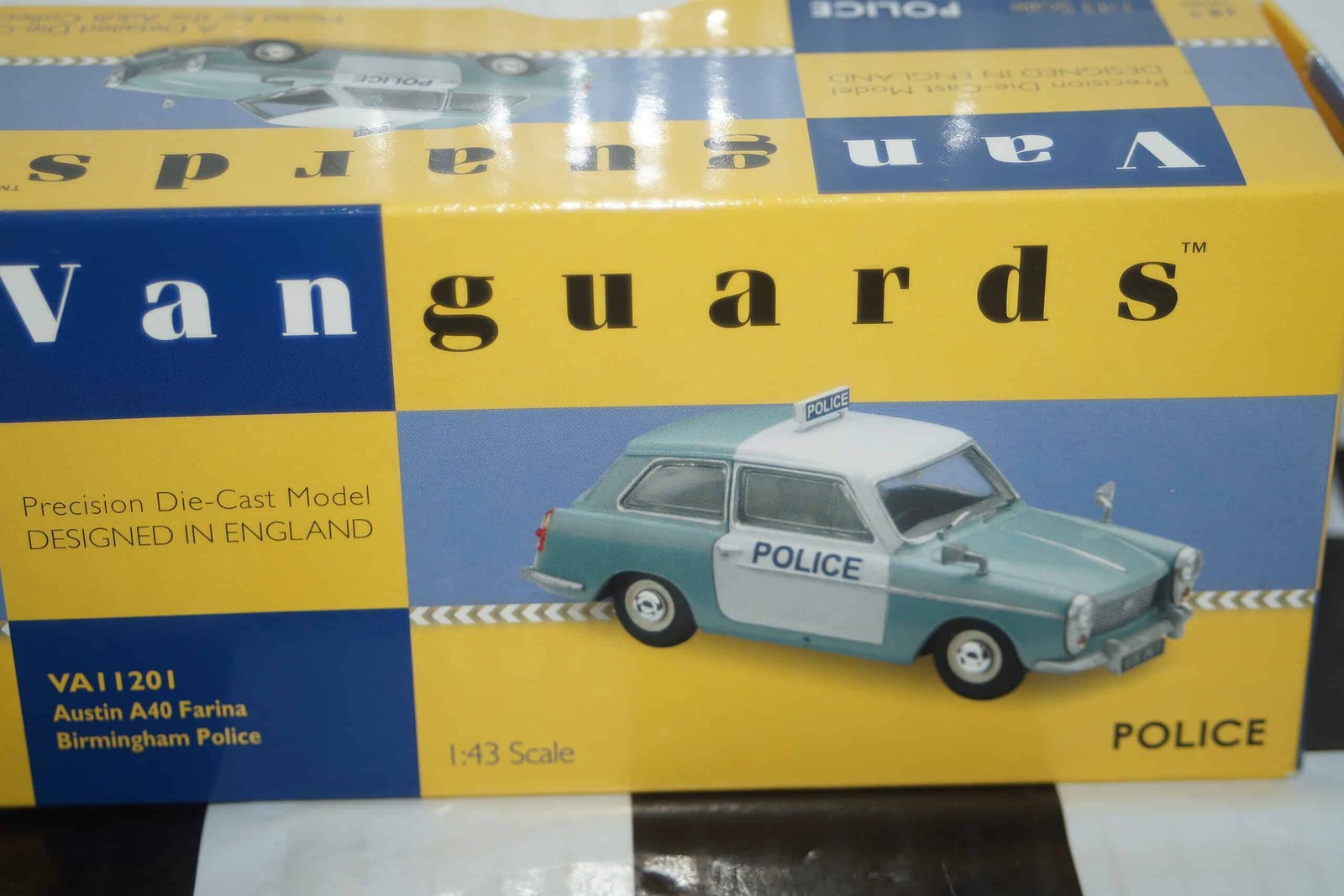 Vanguards Austin A40 Farina Birmingham Police VA11201 1:43