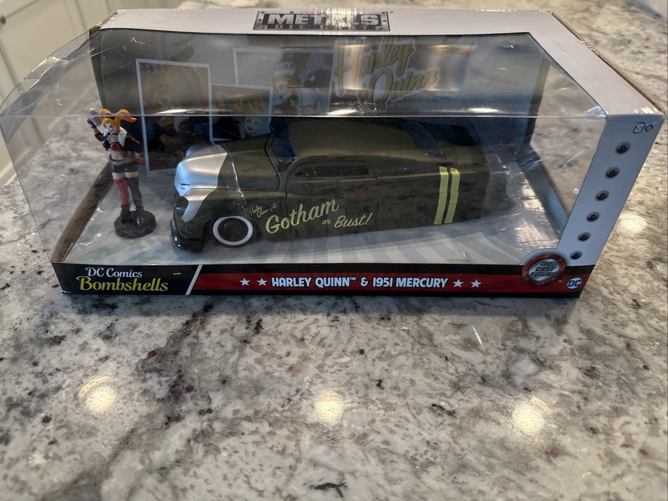 DC Comics Bombshells Harley Quinn 1951 Mercury Diecast 1:24 Jada Toys - Image 2 of 4