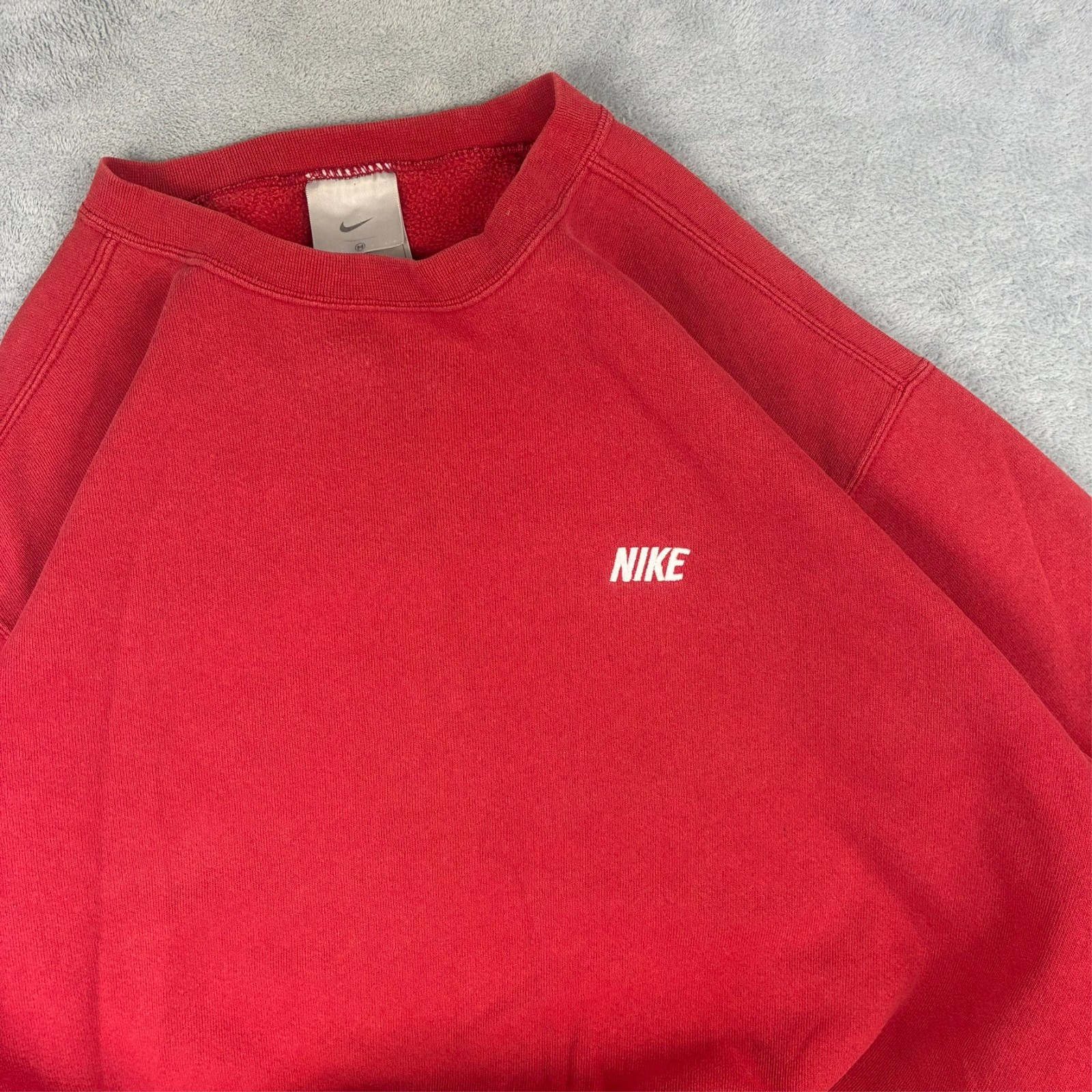 Vintage Nike 2000's Y2K Red Spellout Oversized Size Medium Pullover Sweatshirt image 4