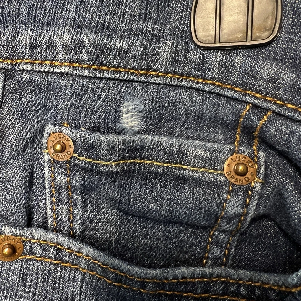 Lucky Brand 女式百慕大牛仔短裤,生下摆,尺寸 6/28 — 第 3/4 张图片