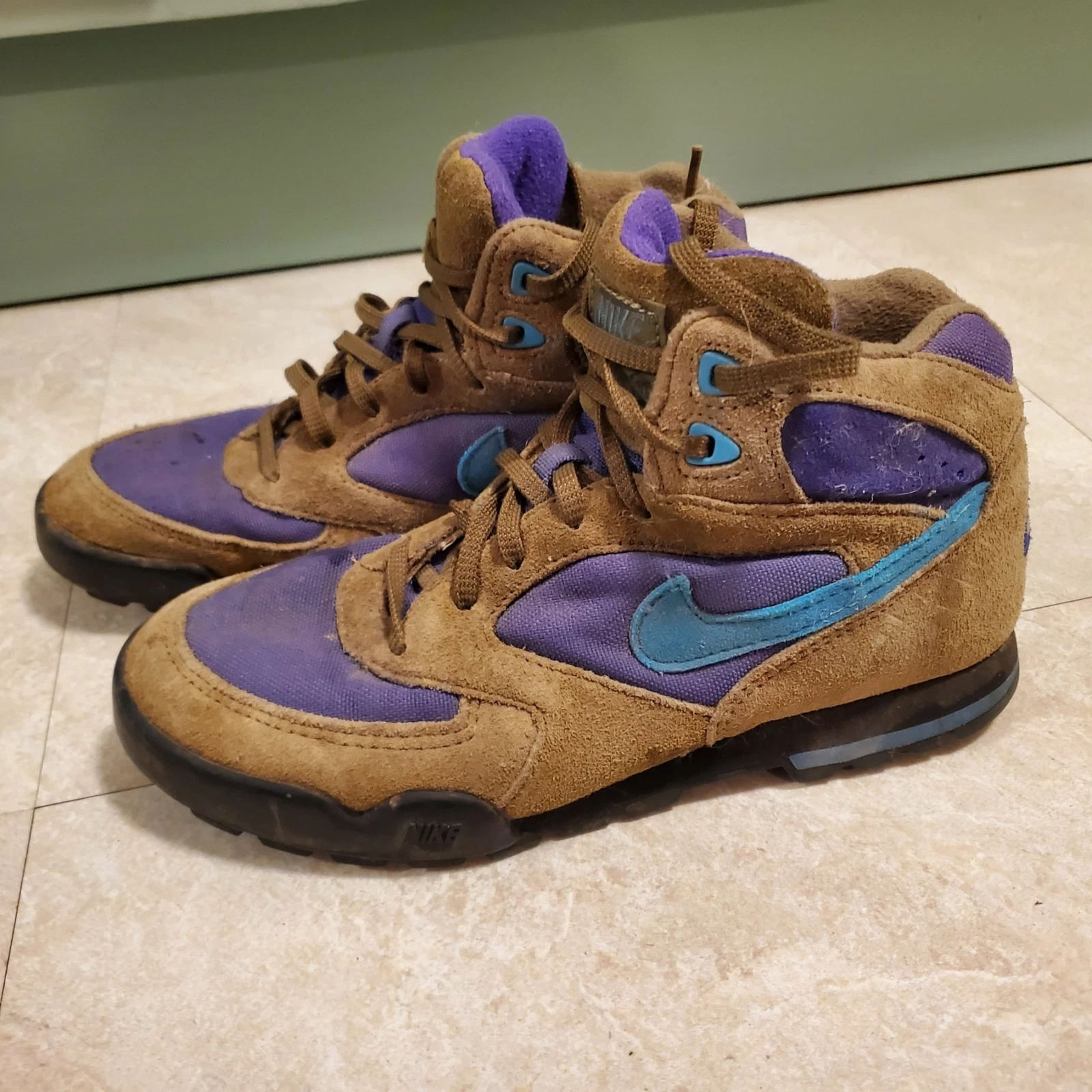 Vtg 90s Nike Caldera Plus Hiking Boots Womens Sz 7.5 Camp Trail Walking Travel