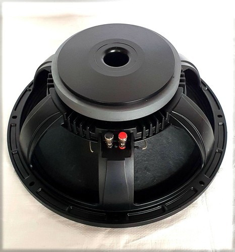 Subwoofer 38cm/15" W15-700DC 700 vatios Rms 8 ohmios - Imagen 3 de 6