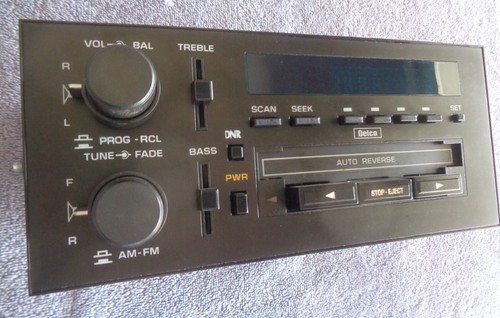 REFURBISHED Genuine GM 88-96 Models Delco Cassette AM FM Stereo Radio w VIDEO - Picture 6 of 21