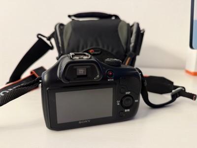 Sony a3000 - ILC 3000 + 18-55 OSS Objektiv  E Mount  WIE NEU