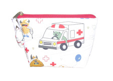 kleine Tasche genäht Krimskrams Kosmetik Unikat Krankenauto Monster Gesundheit