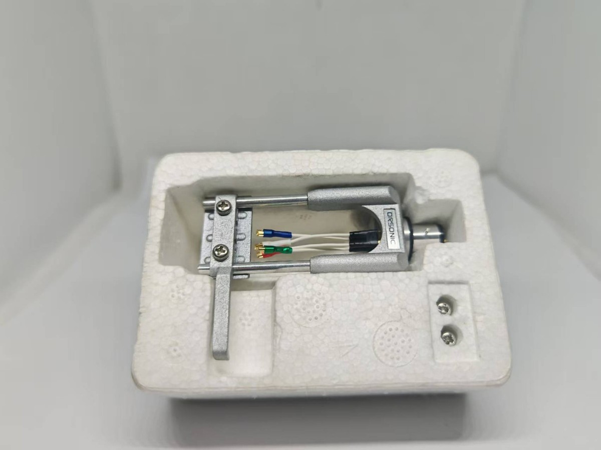 NOS Orsonic AV-11s Anti-Vibration Universal Headshell, Made in
