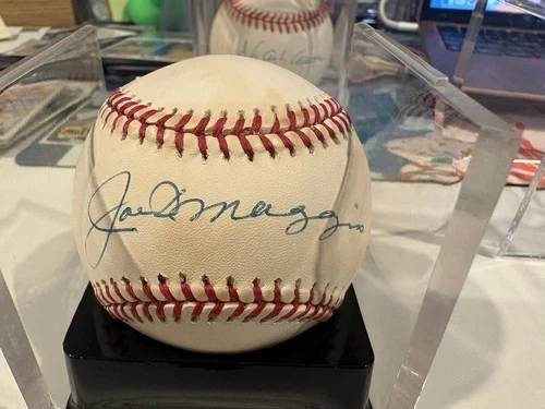 Joe DiMaggio Autographed Baseball New York Yankees Legend HOF