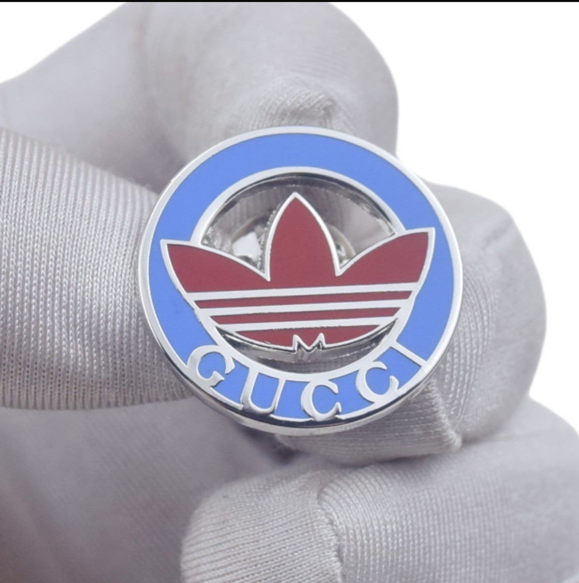 ヒロ GUCCI アディダス ロゴ ヘアピン Gucci X Adidas Pin Brooch Unused | eBay