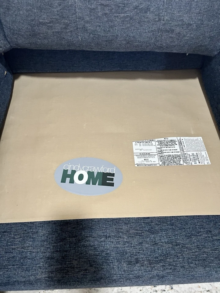 Juego de sofá seccional de 3 piezas Rooms to Go Cindy Crawford Collection en azul. Foto 4 de 4