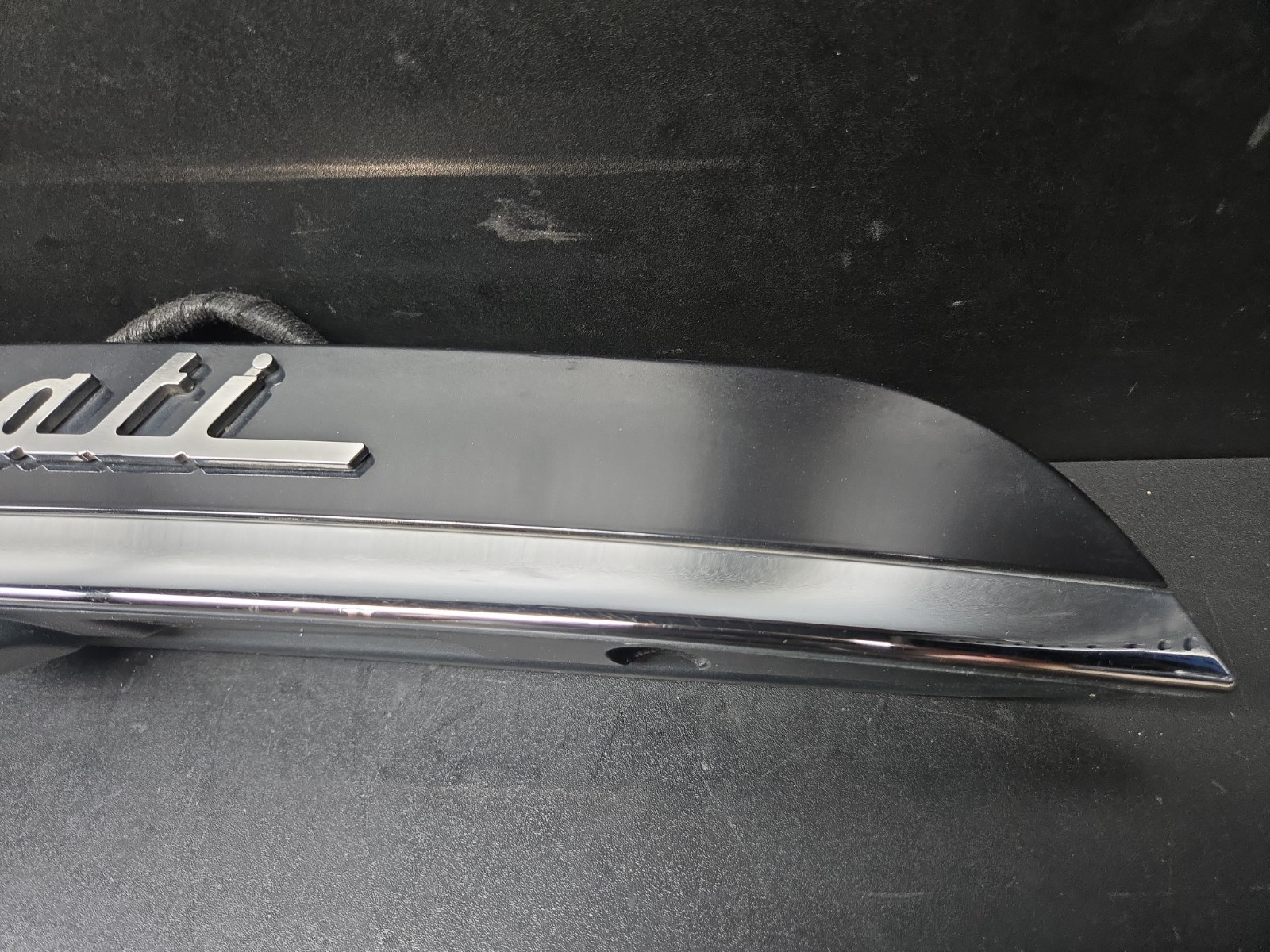 2014 - 2019 Maserati Ghibli Rear Trunk Lid Trim Molding w/ Camera OEM