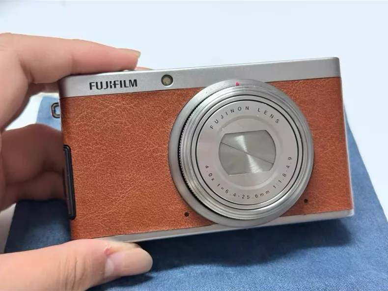Fujifilm X Series XF1 12.0MP Digital Camera - Black for sale