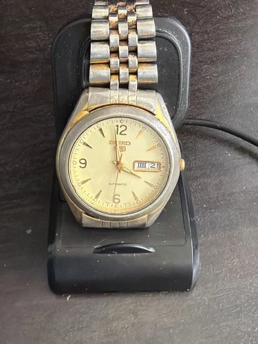 Vintage Seiko 5 Automatic 7S26-0060 Two-Tone Day/Date Men's Watch