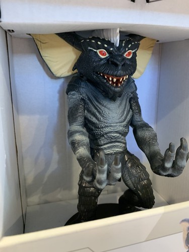 Cable Guy: Gremlins Stripe Original Mobile Phone & Gaming Controller Holder - Picture 4 of 17