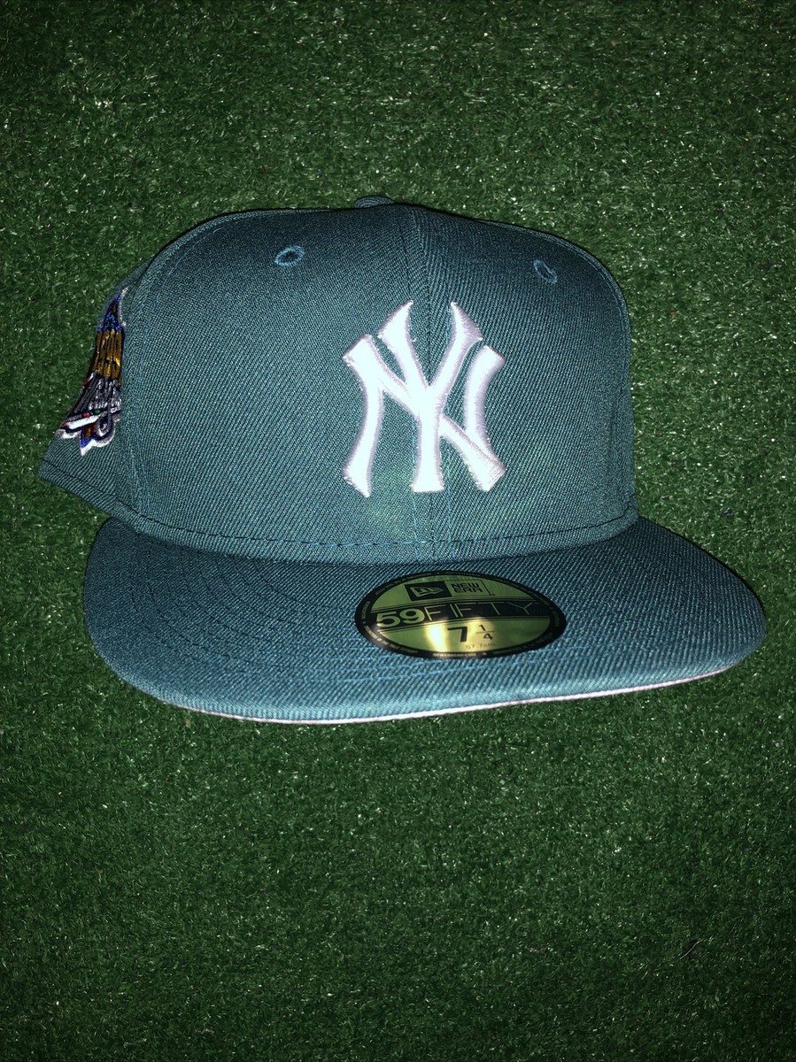 NEW ERA New York Yankees GREEN 1999 WORLD SERIES PATCH PINK UV 1/2