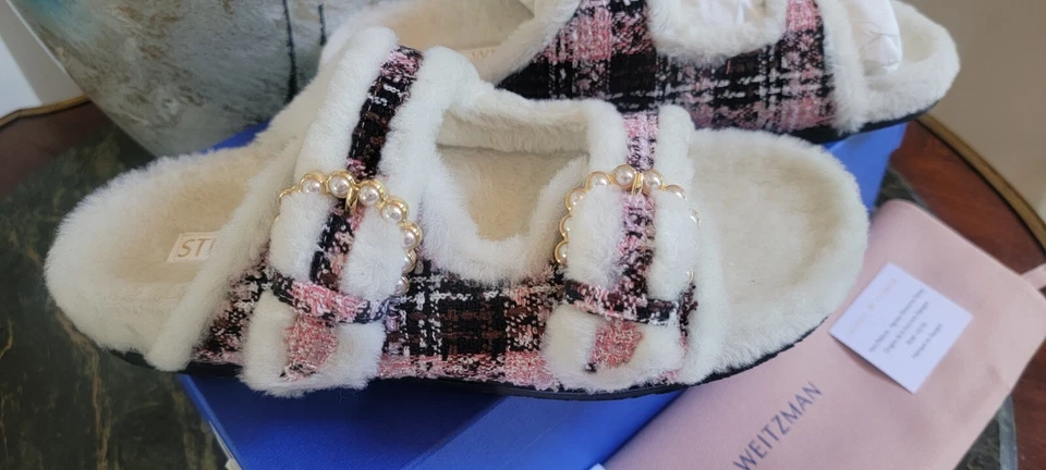$395 NIB STUART WEITZMAN CHILL PIPER SLIDE SANDAL PINK WHITE SHEARLING PEARL 9.5 - Image 3 of 4