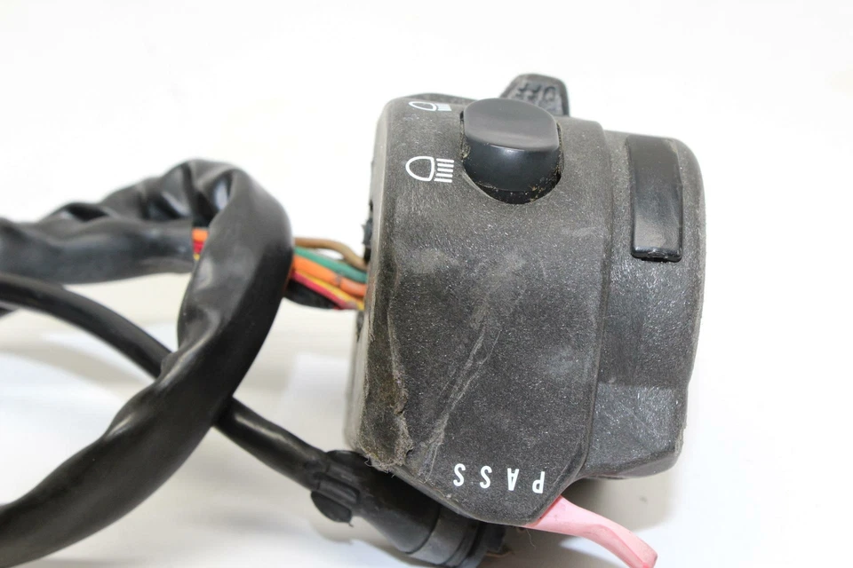Interruptor de señales de bocina con clip izquierdo Triumph Daytona 600 2003-2004 OEM Foto 4 de 4