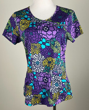 BEYOND SCRUBS S/S Stretch Cotton Modern Floral V-Neck Scrub Top - M, Purple