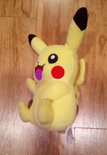Pokemon Takara TOMY Pikachu 9" Plush Stuffed Doll Toy Japan Nintendo - Picture 2 of 4