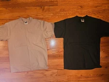 Shaka Wear Streetwear Essentials Men's (2) T-Shirts Tan/Forest Green Size M-Used