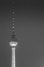 Leinwand Bild Berlin Fernsehturm Nacht Mitte Kult Nostalgie Turm Schwarzweiß