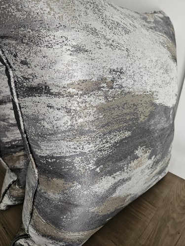 Nuovo con etichette! Callisto CUSCINI DA LANCIO DECORATIVI PER LA CASA 24""X24"" SET DI 2 RIEMPITIVI IN PIUMA D'ANATRA - Foto 6 di 9