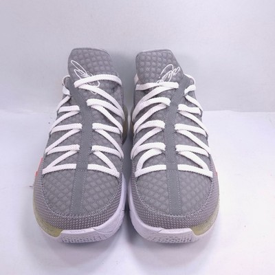 Nike LeBron 17 Athletic Lace Up Shoe Mens Size 10 CD5007-004 Gray White Nike LeBron 17 Athletic Lace Up Shoe Mens Size 10 CD5007-004  main image 3