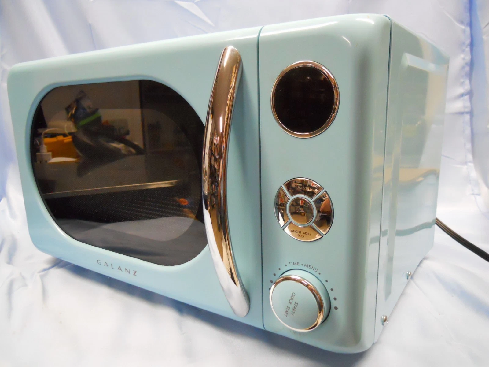 Galanz 0.7 Cu ft Retro Countertop Microwave Oven, 700 Watts, Blue, Tested-Workin
