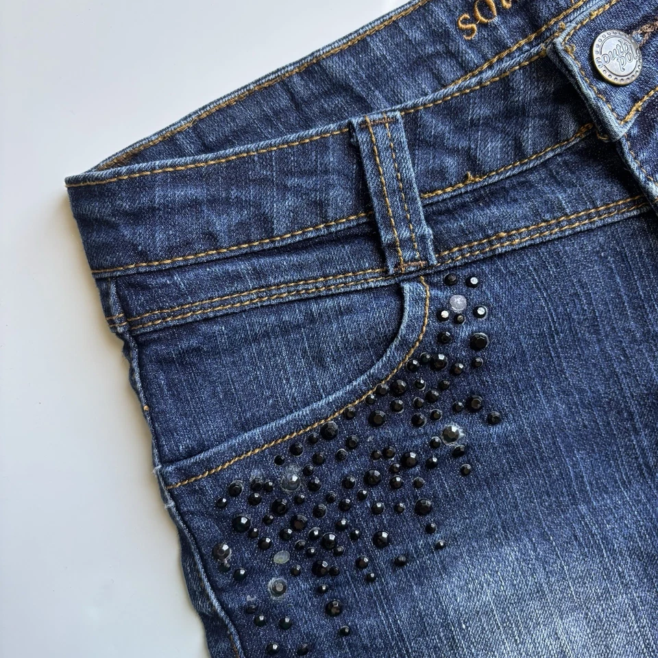 Pantalones Cortos de Jean Y2K Southpole Corte Para Mujer Talla 7 Deslumbrados Adornados Envejecidos Foto 4 de 4