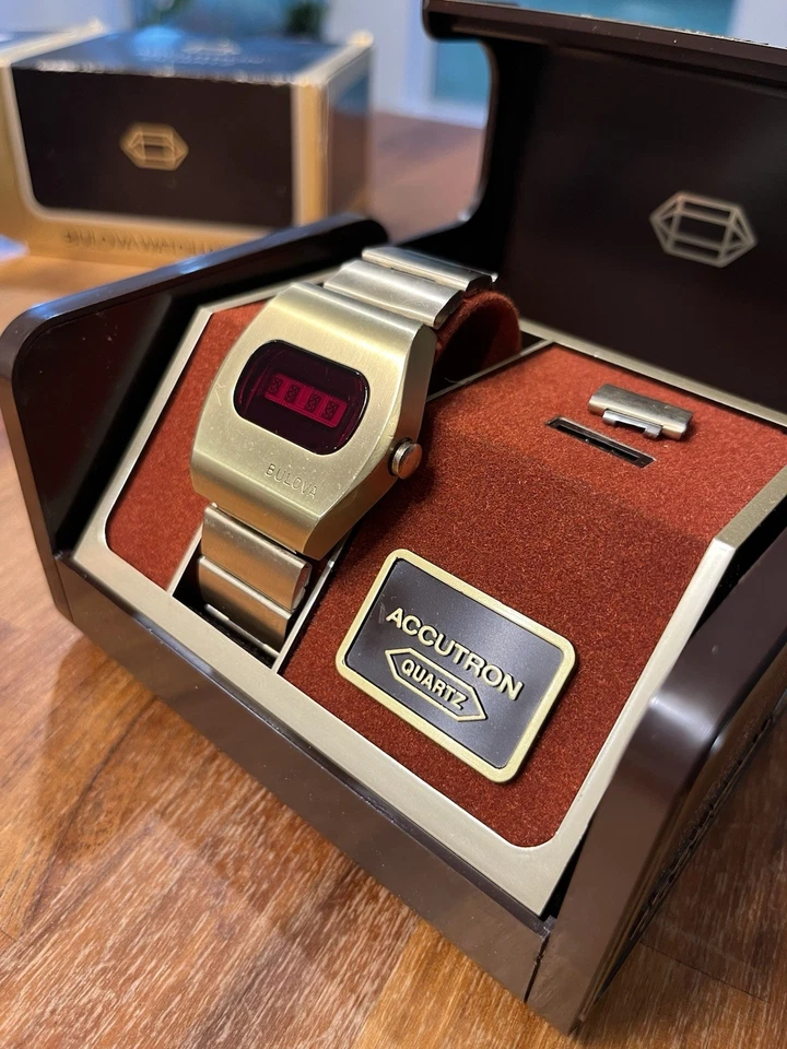 Bulova Block Tank - Reloj LED Grueso/Pesado - Limpio y Brillante - ¡LEER! Foto 3 de 4