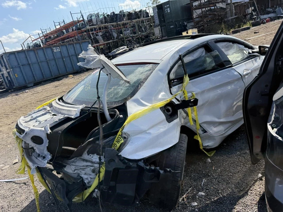 Braço de controle inferior do passageiro dianteiro RWD traseiro compatível com 12-19 BMW 640i 581652 - Imagem 3 de 4