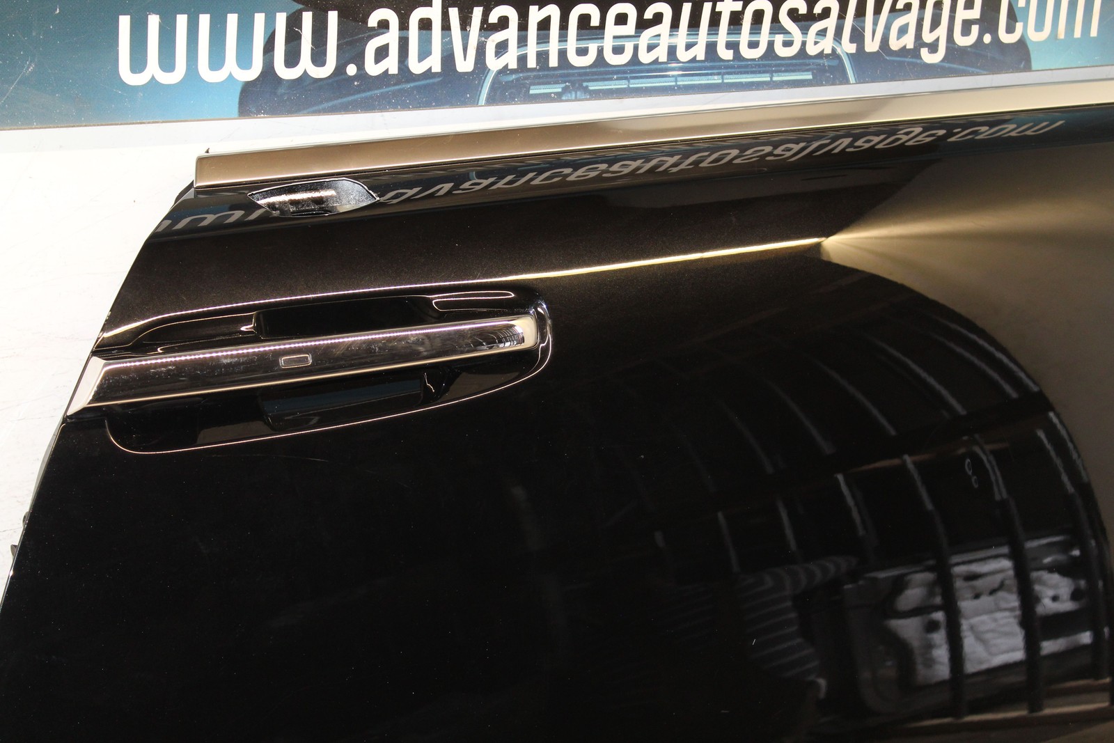 16 ROLLS ROYCE Front Door Left