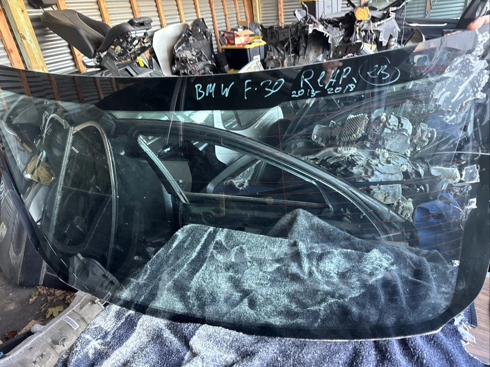 BMW F30 320i 328i 335i M3 F80 2012-2018 parabrisas trasero ventana de vidrio OEM Foto 2 de 4