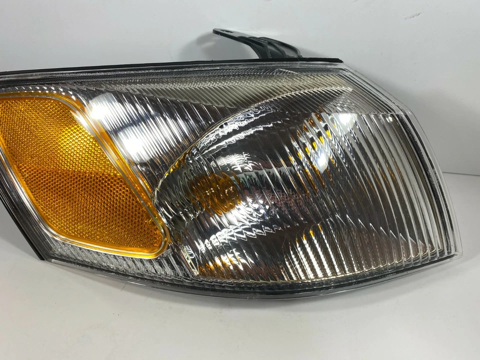 Nuevo conjunto de lámpara de luz de estacionamiento derecha 1997 1998 1999 Toyota Camry To2531126V Foto 4 de 4