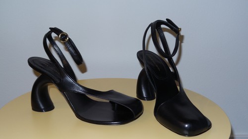 $815 DRIES VAN NOTEN LEATHER CUTOUT HEELED SANDALS PIRATE PUMPS SIZE 39