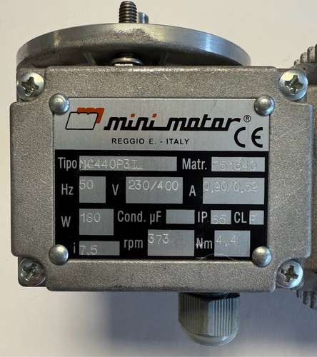 Mini Motor Drehstrommotor / 230/400V / 0,90/0,52A / 180W / MC440P3T - Picture 2 of 13